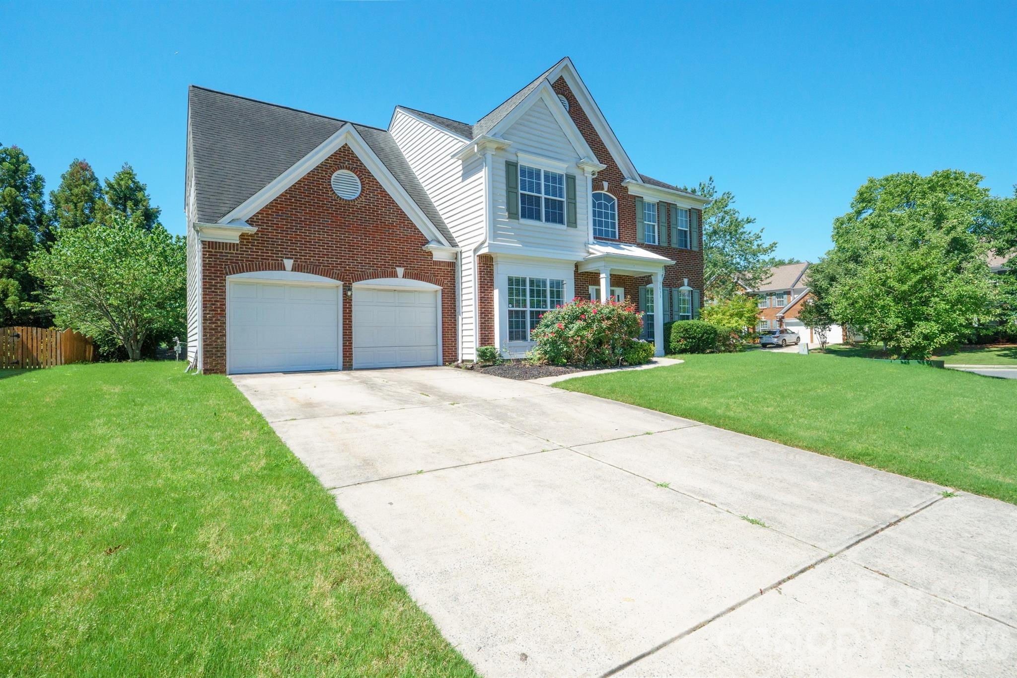 7633 Rathburn Lane — Charlotte