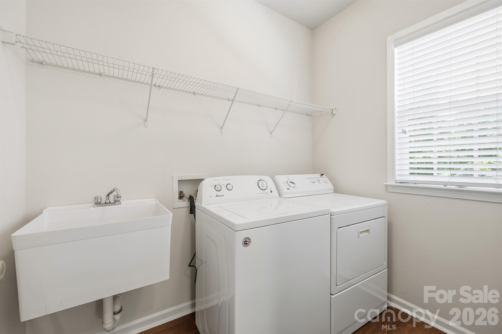 7633 Rathburn Lane — Charlotte