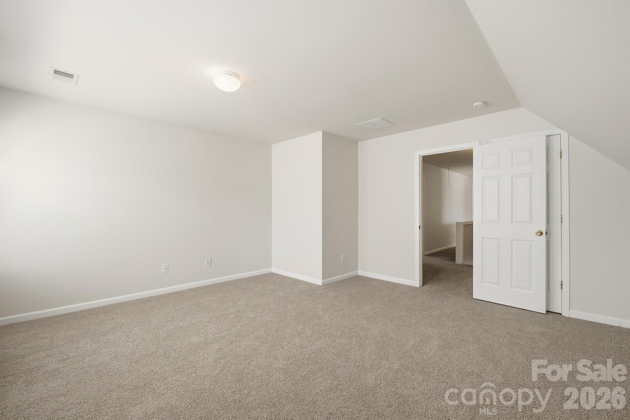 7633 Rathburn Lane — Charlotte