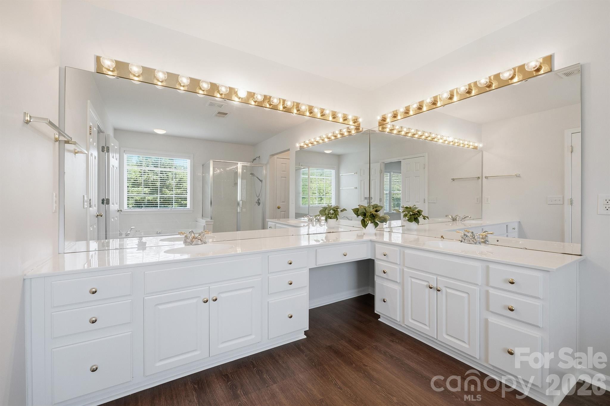 7633 Rathburn Lane — Charlotte