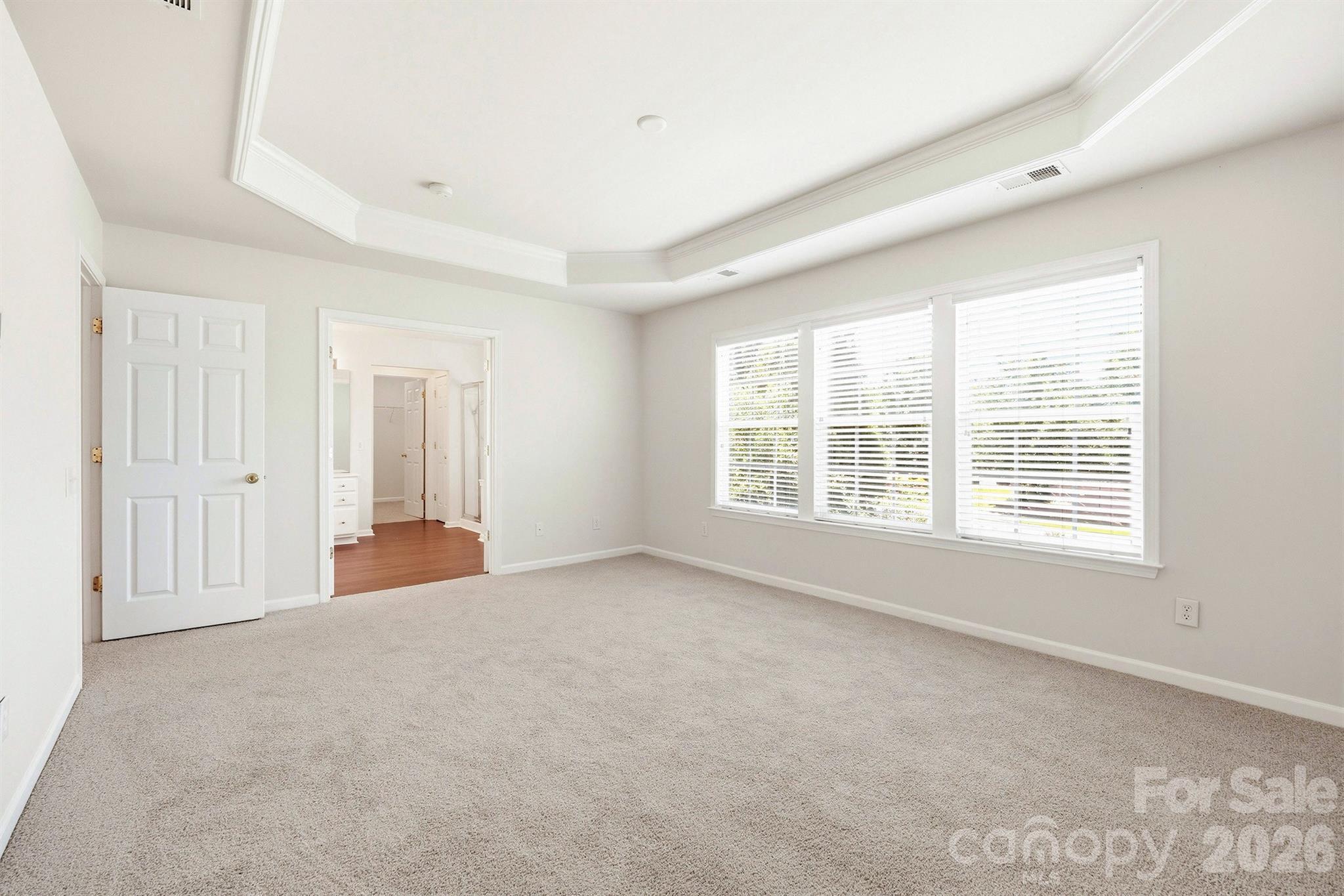 7633 Rathburn Lane — Charlotte