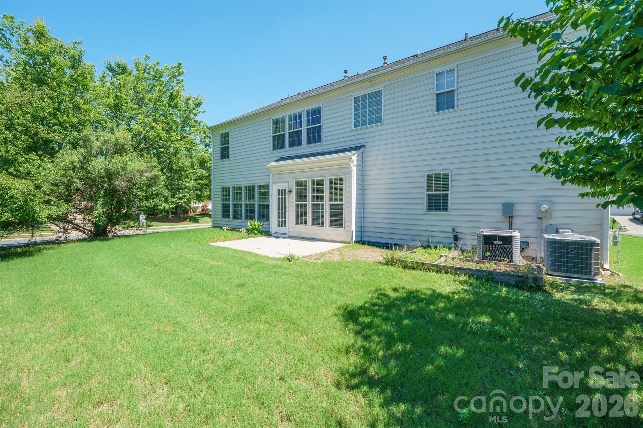 7633 Rathburn Lane — Charlotte