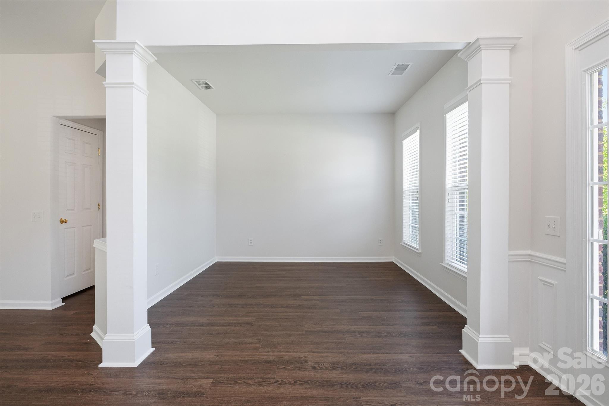 7633 Rathburn Lane — Charlotte