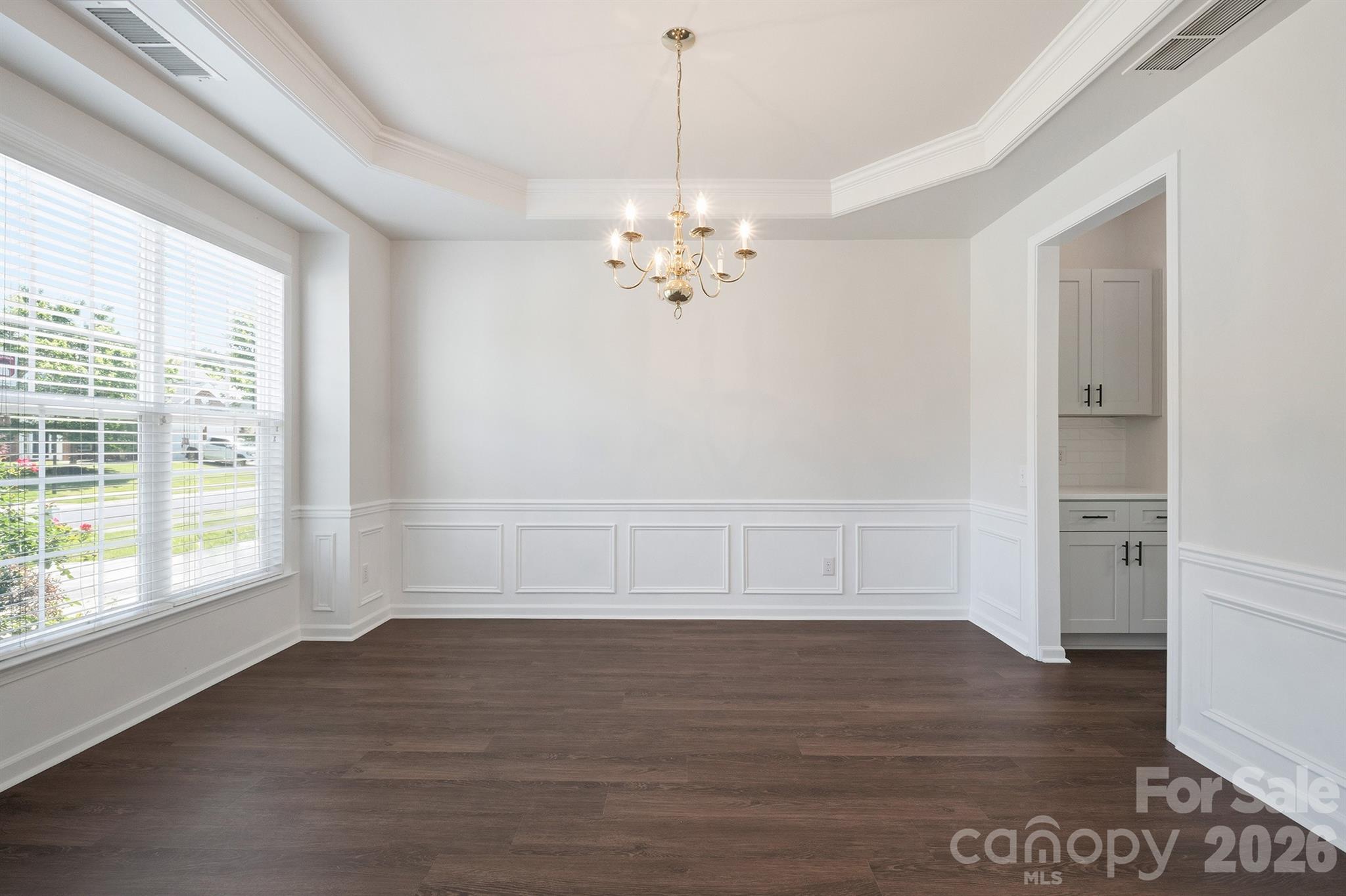 7633 Rathburn Lane — Charlotte