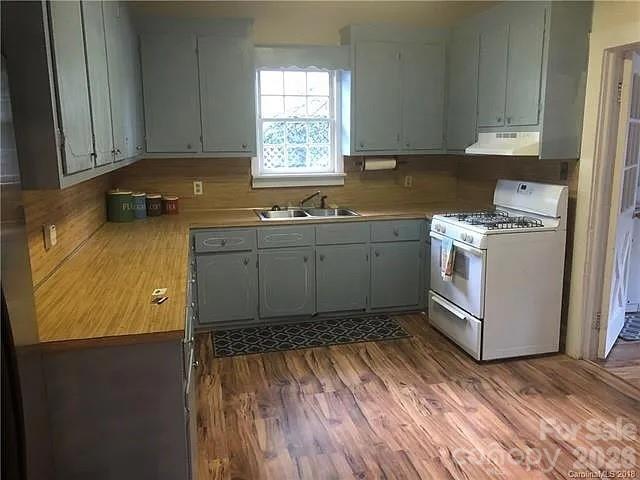 23 Lineberger Street — Lowell