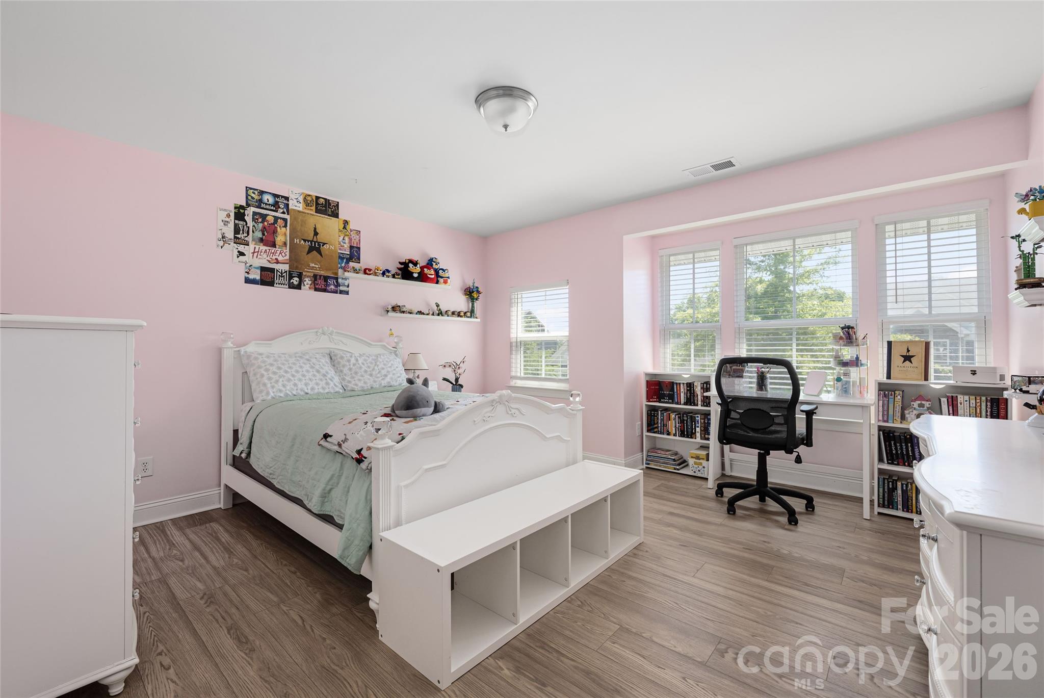 13302 Serenity Street — Huntersville