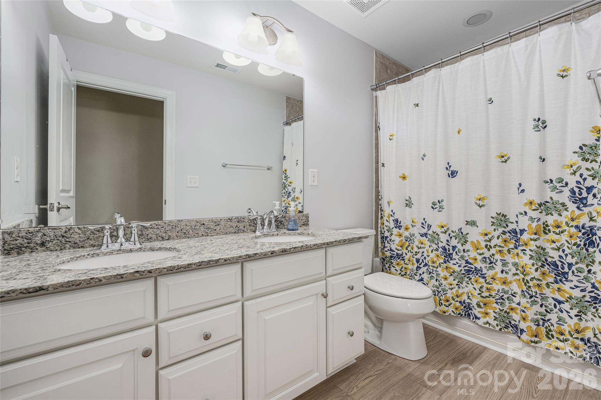 13302 Serenity Street — Huntersville