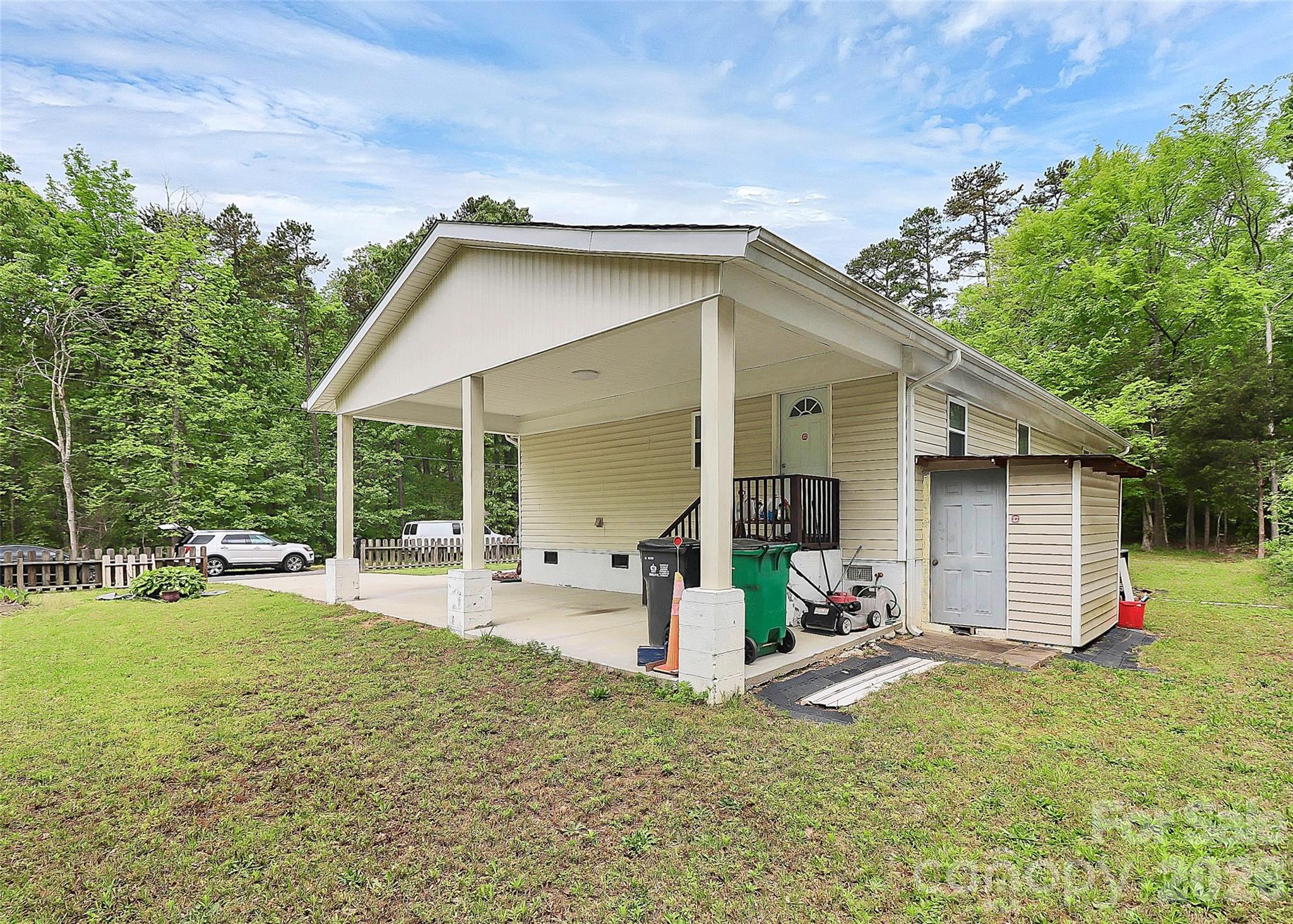 8301 Washington Boulevard — Charlotte