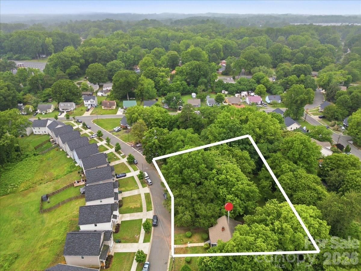 8512, 8516, 8520 Colgate Circle — Charlotte