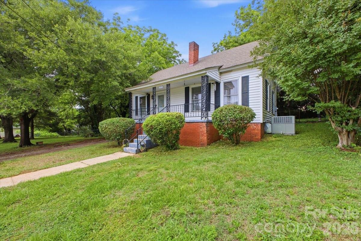 8512, 8516, 8520 Colgate Circle — Charlotte