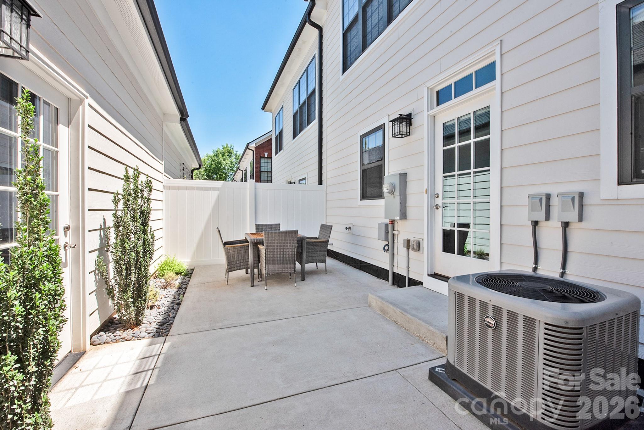 523 Griffith Village Lane — Davidson