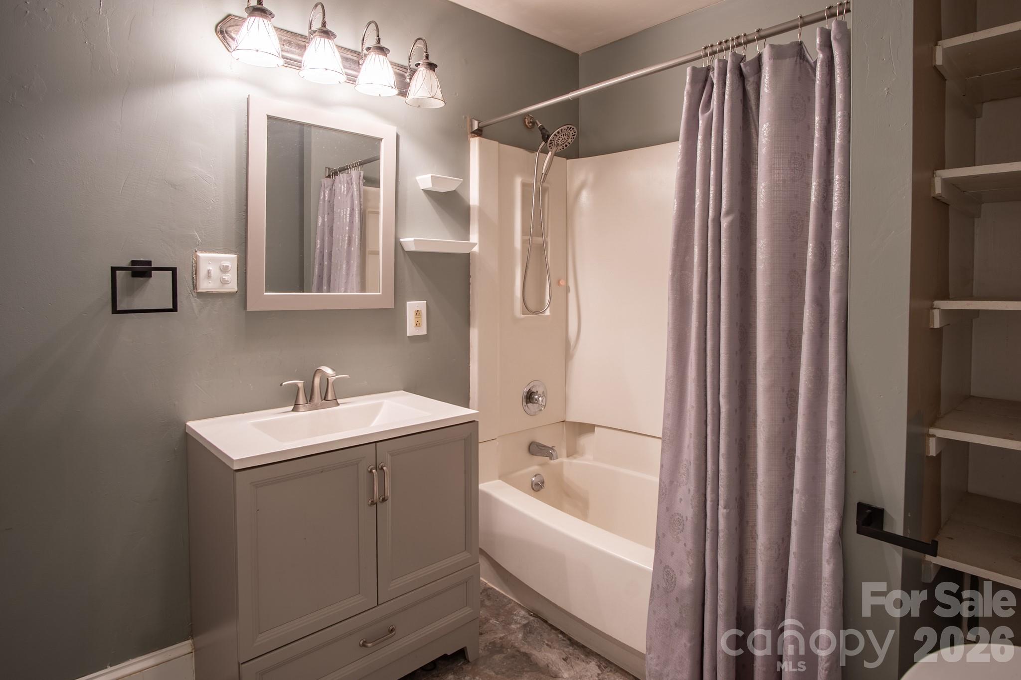 638 W MAIN Extension — Lincolnton