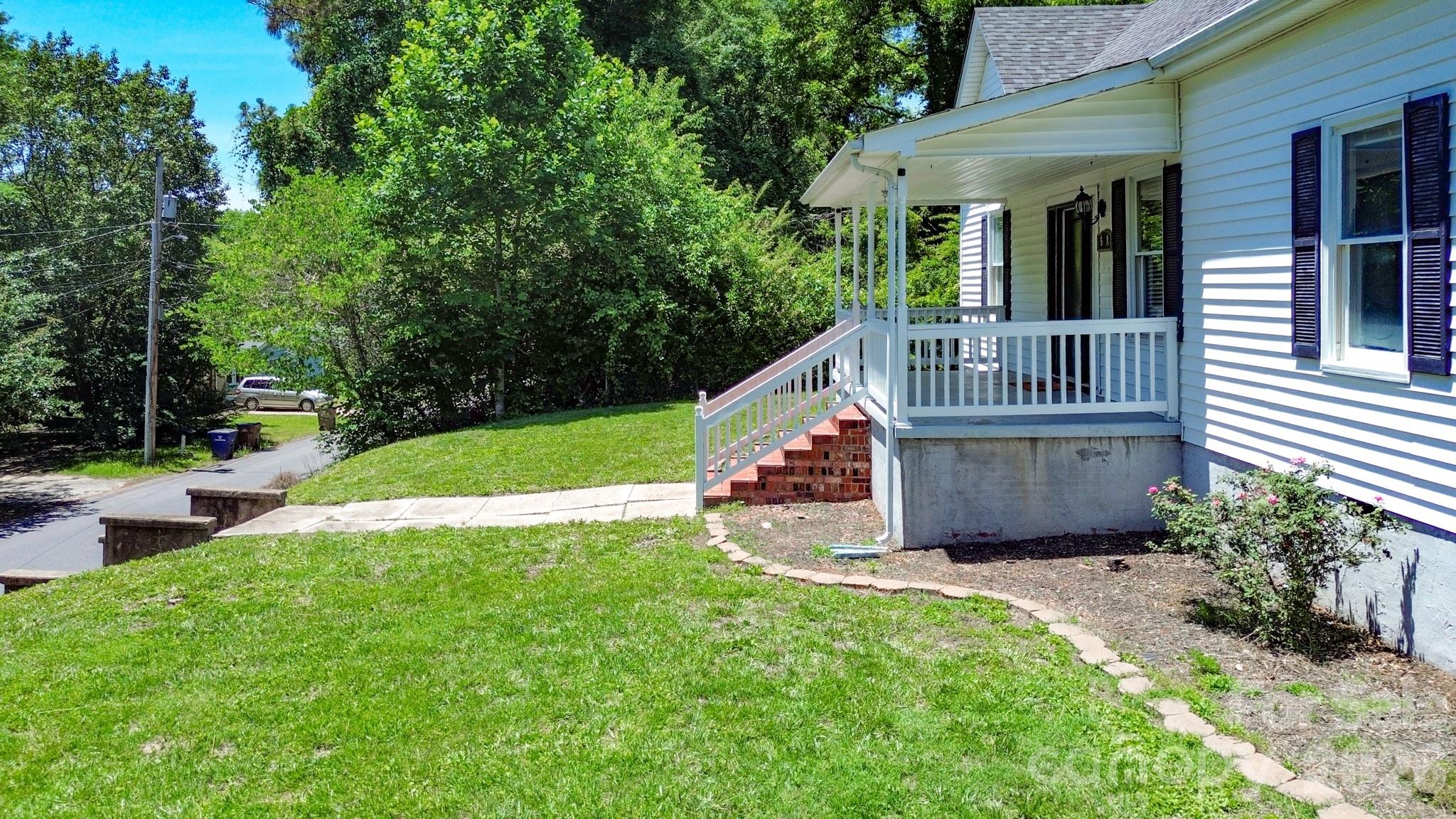 638 W MAIN Extension — Lincolnton