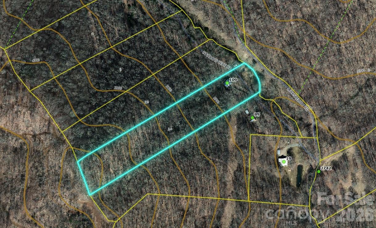 109 Narrow Way Road — Burnsville