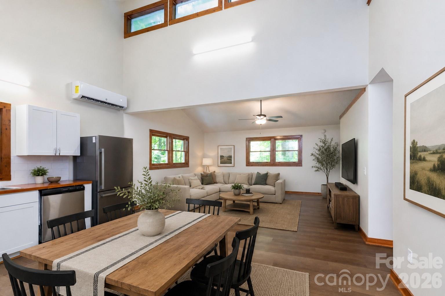 109 Narrow Way Road — Burnsville
