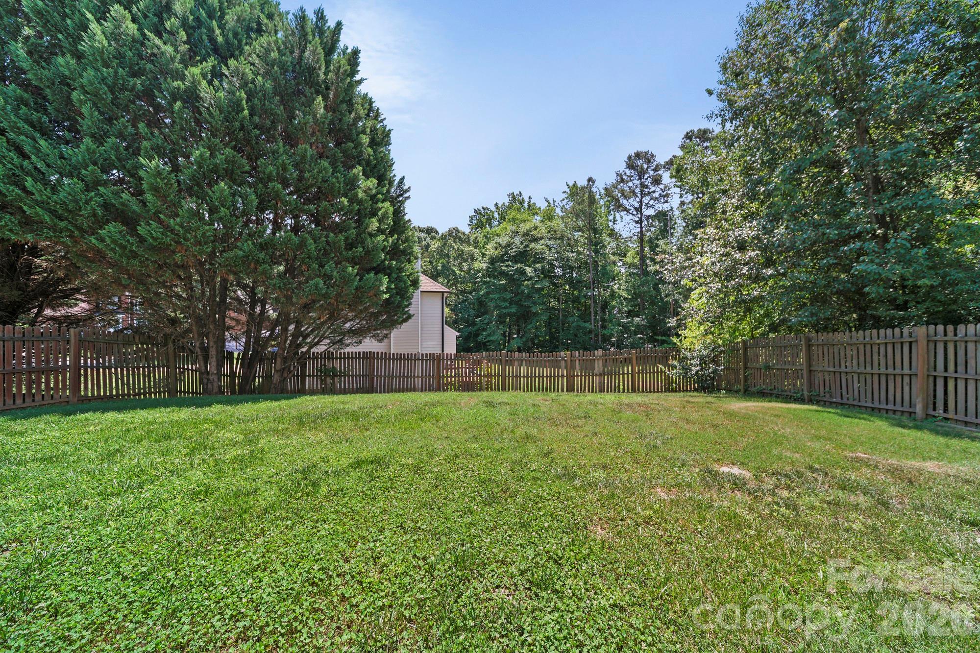 3124 Arklow Road — Charlotte