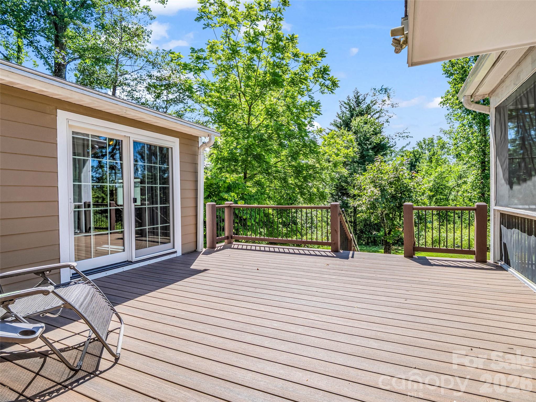 52 Forest Road — Asheville