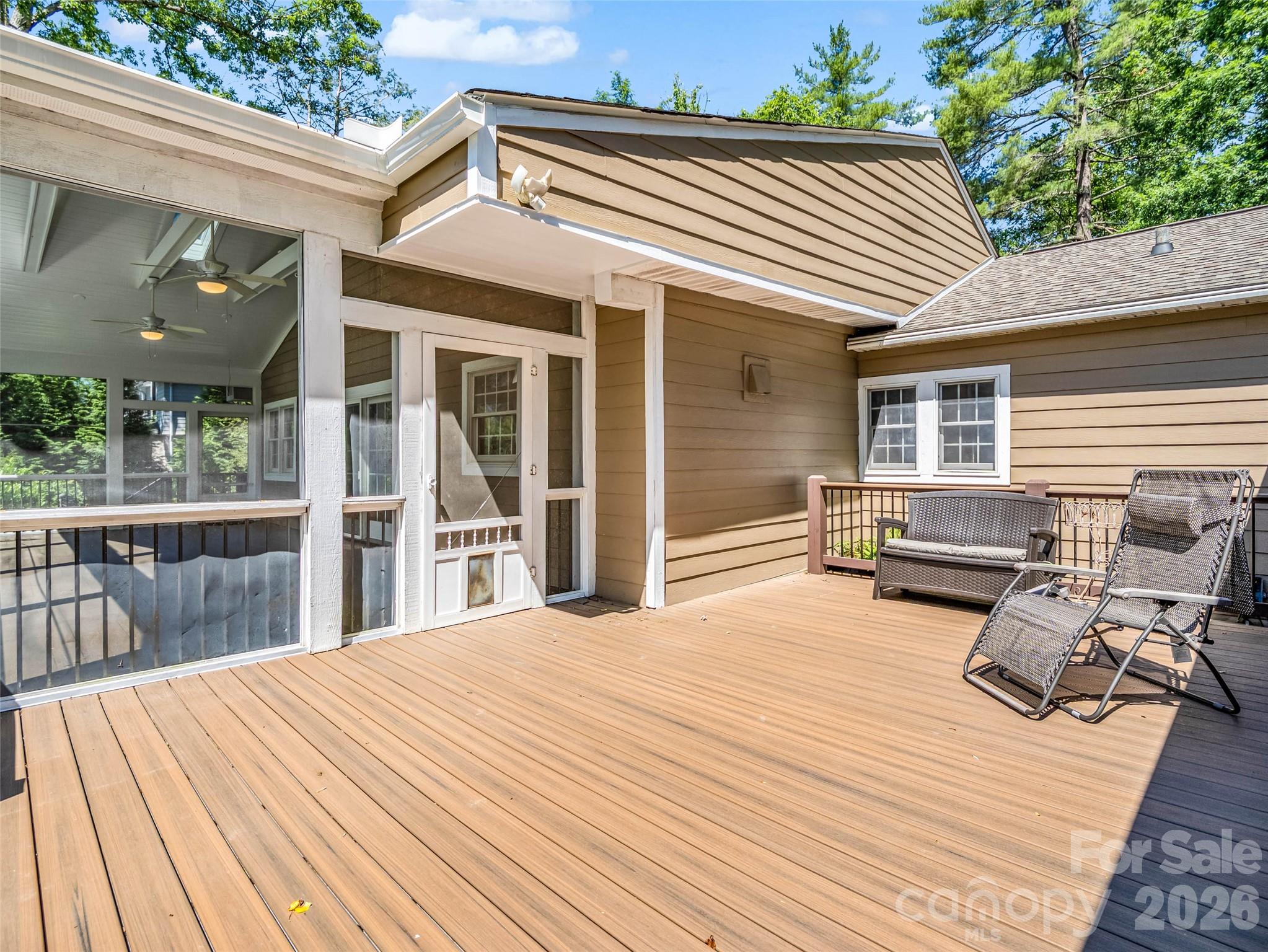 52 Forest Road — Asheville
