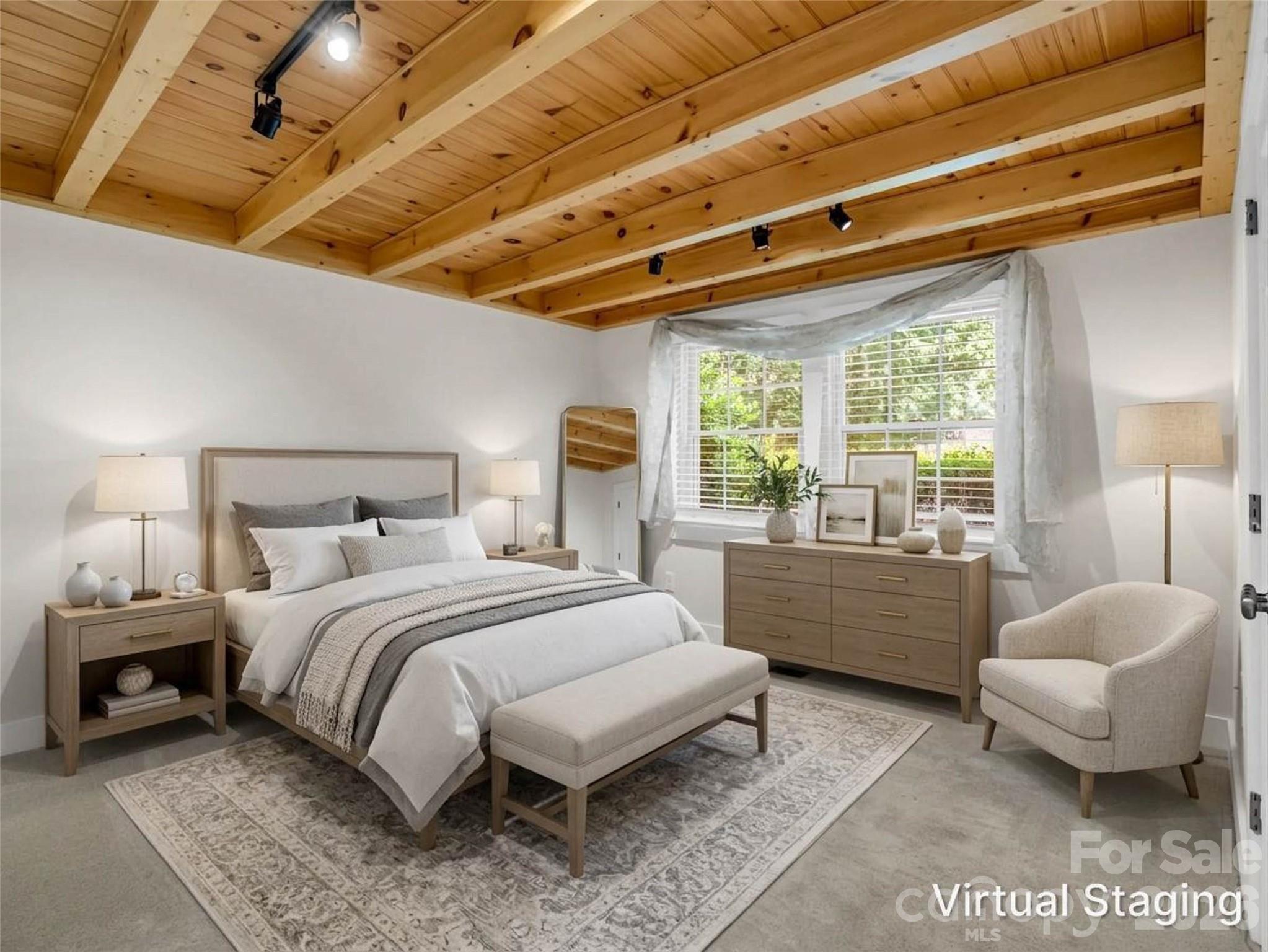 52 Forest Road — Asheville