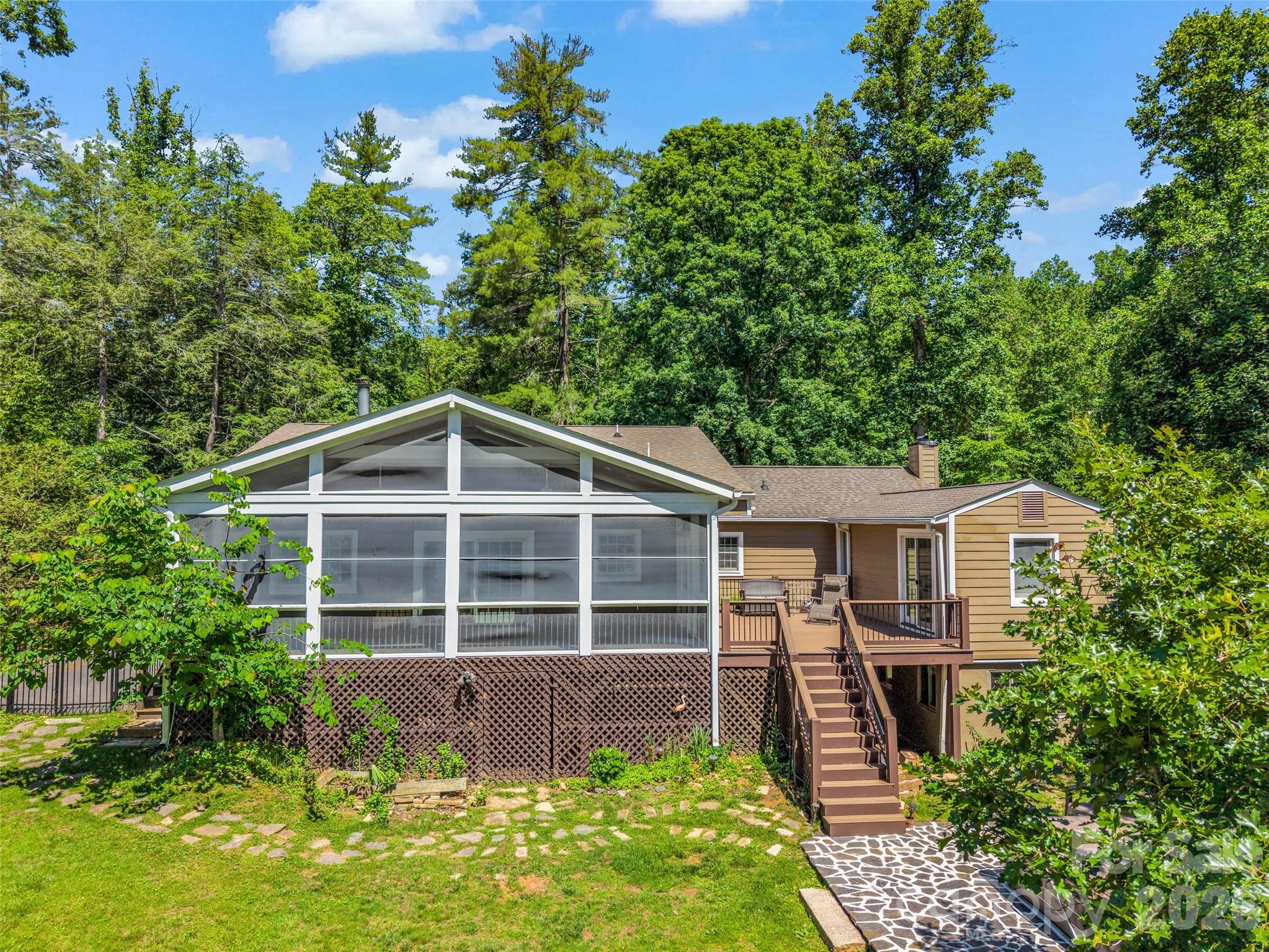 52 Forest Road — Asheville