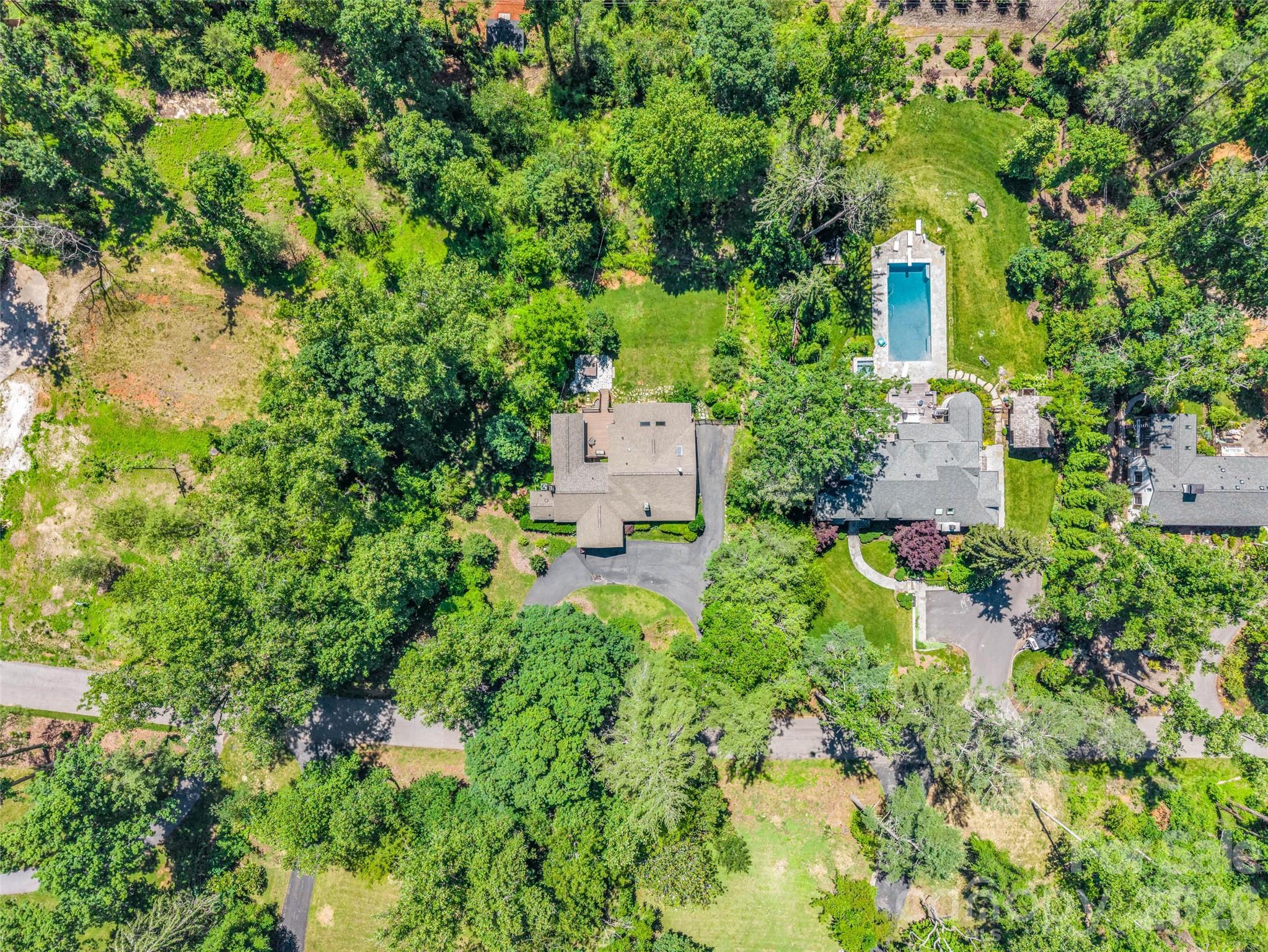 52 Forest Road — Asheville