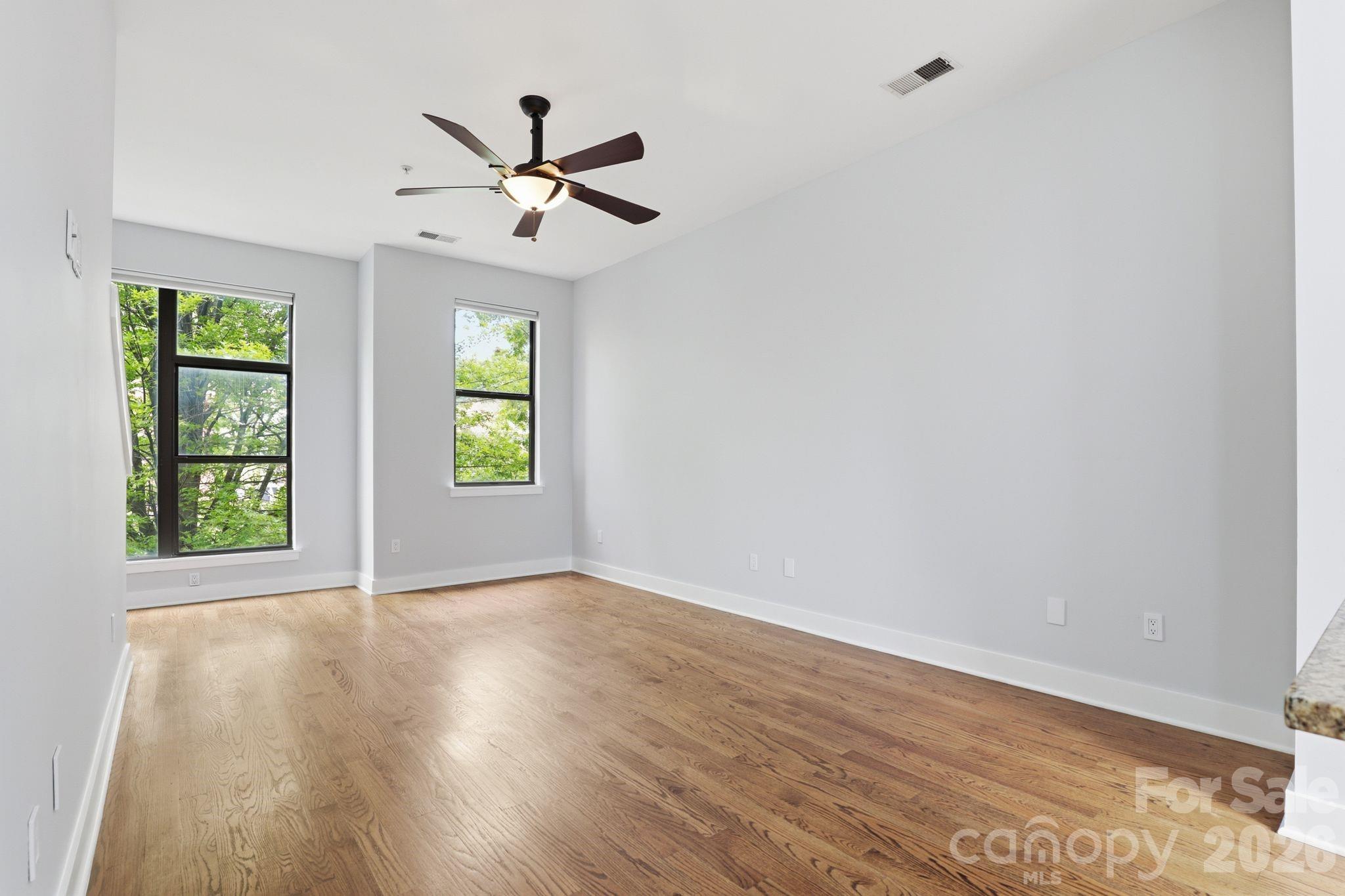 526 N McDowell Street — Charlotte