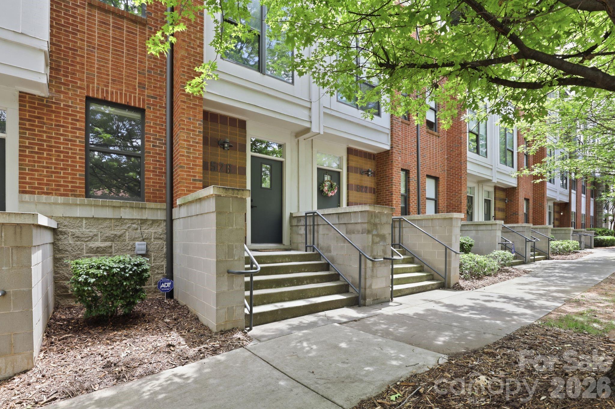 526 N McDowell Street — Charlotte
