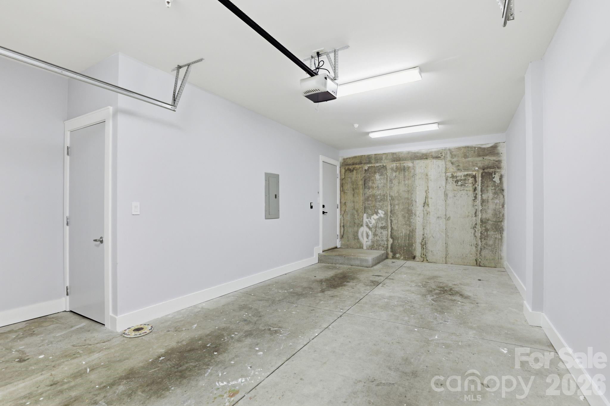 526 N McDowell Street — Charlotte