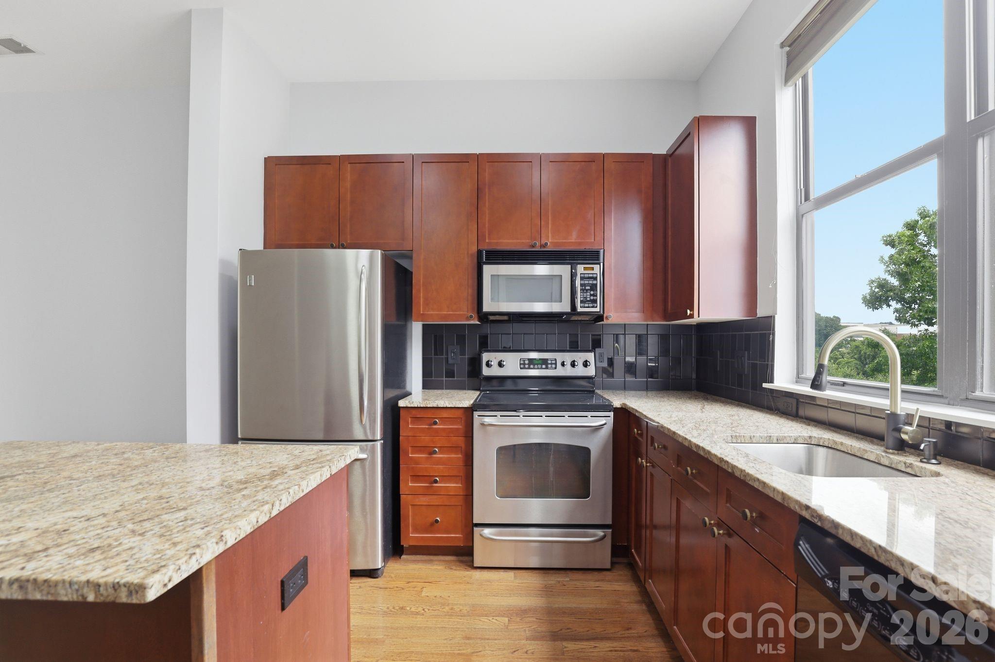 526 N McDowell Street — Charlotte