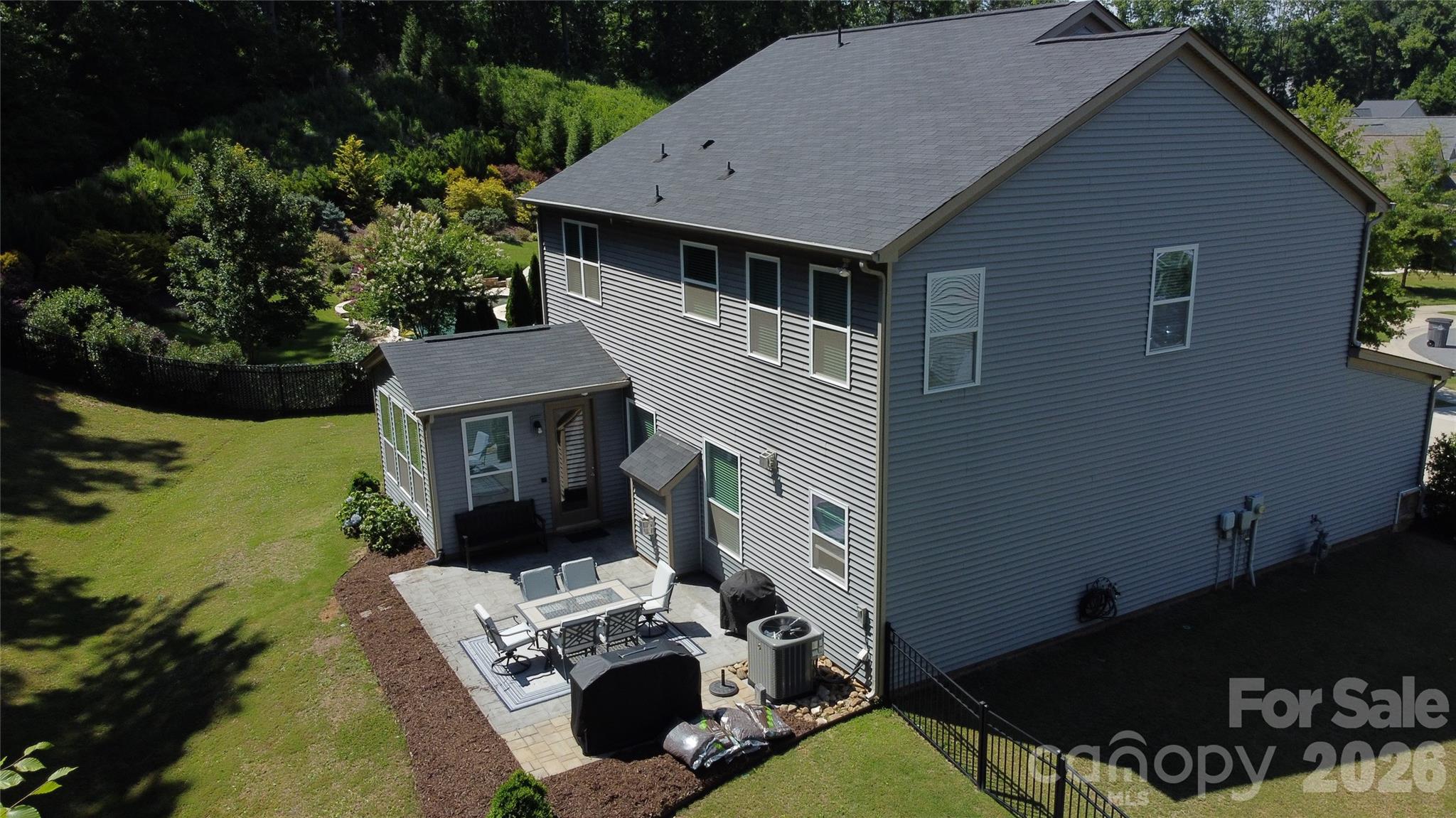 2702 Cheverny Place — Concord