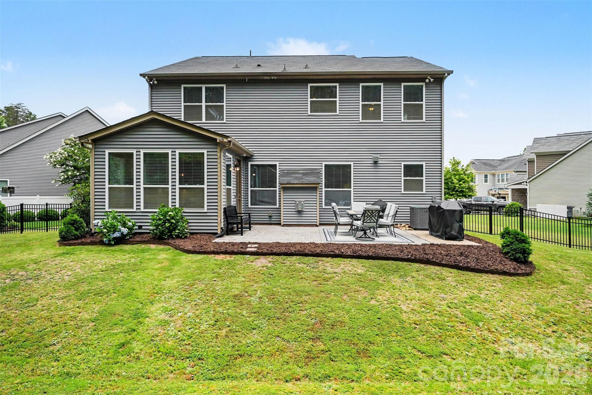 2702 Cheverny Place — Concord