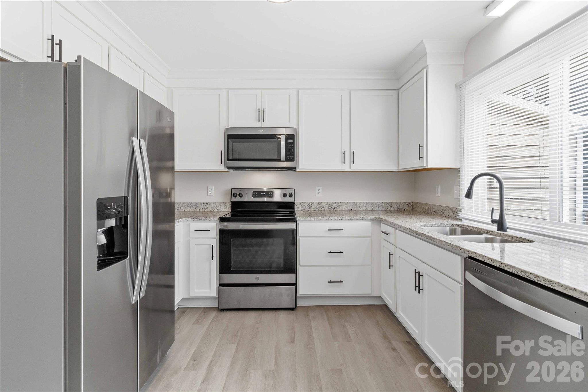 992 Twin Lakes Road — Rock Hill