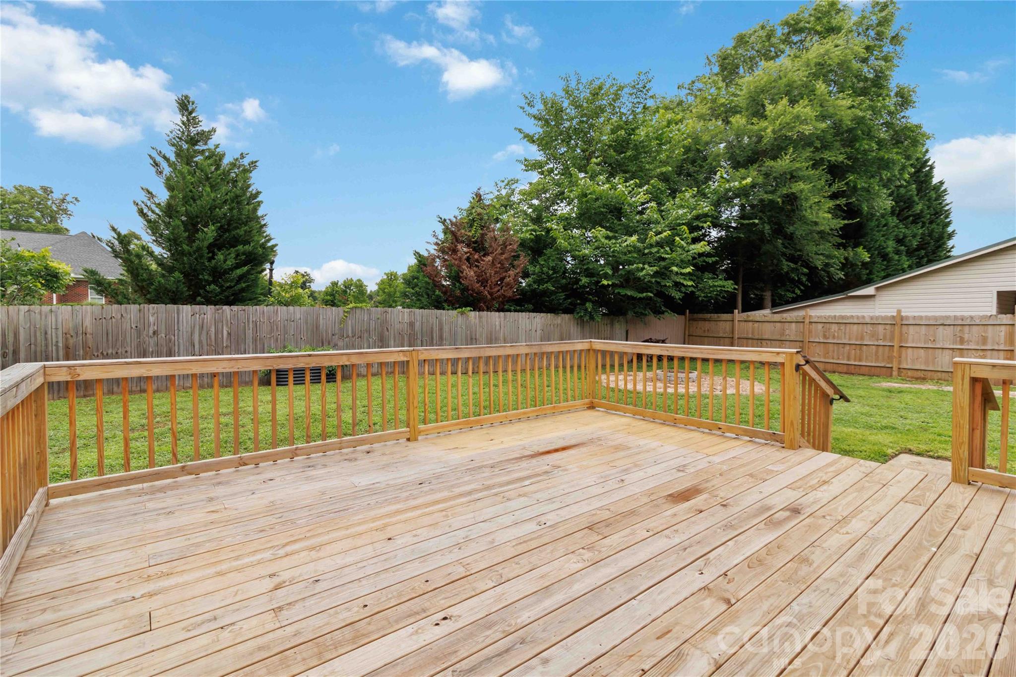 992 Twin Lakes Road — Rock Hill