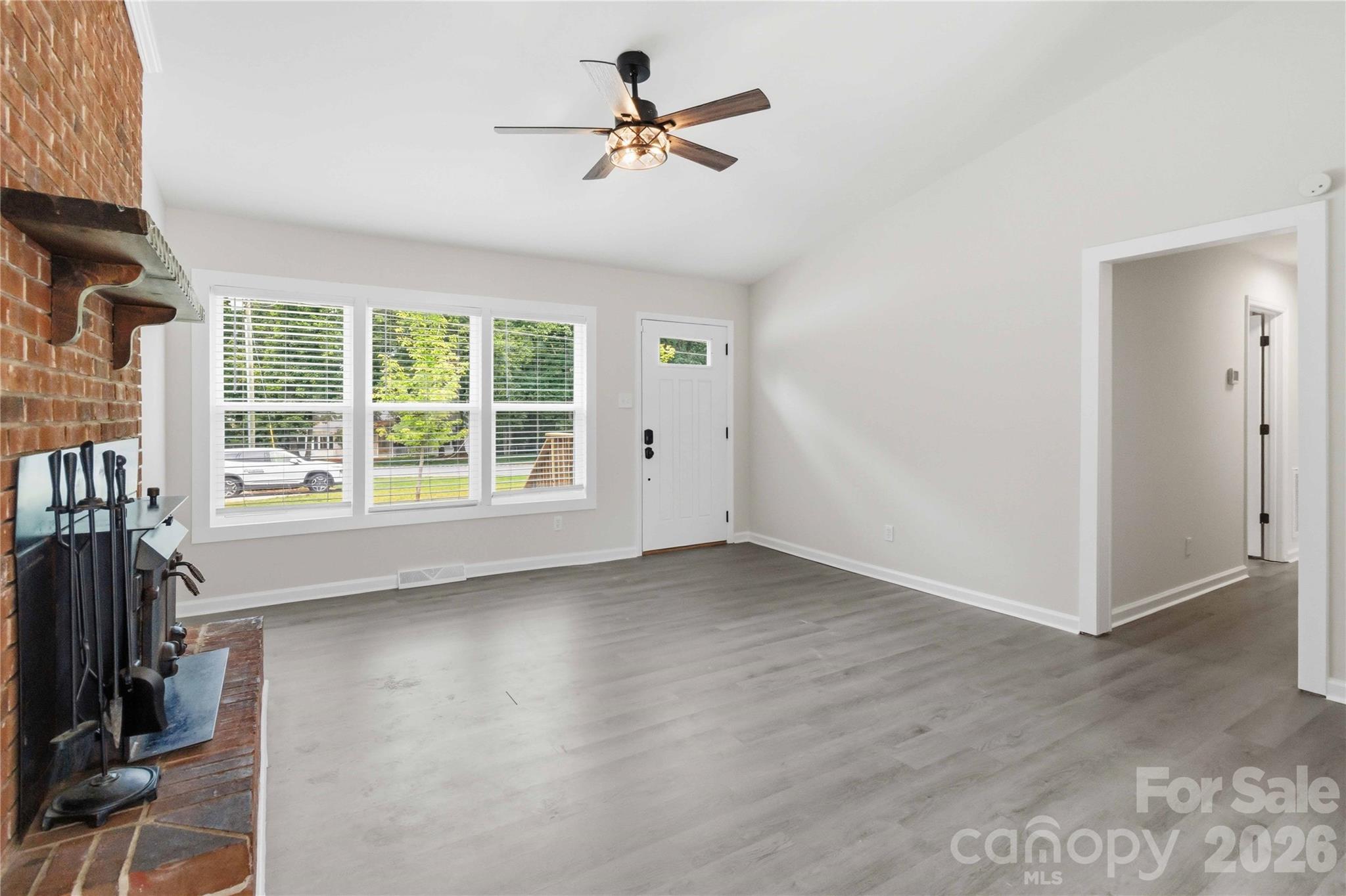 992 Twin Lakes Road — Rock Hill