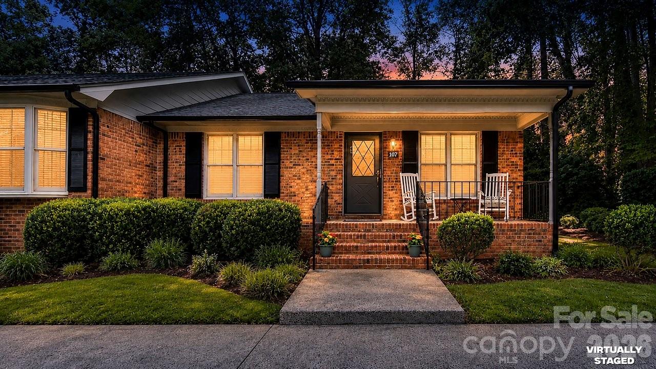 107 David Court — Fort Mill