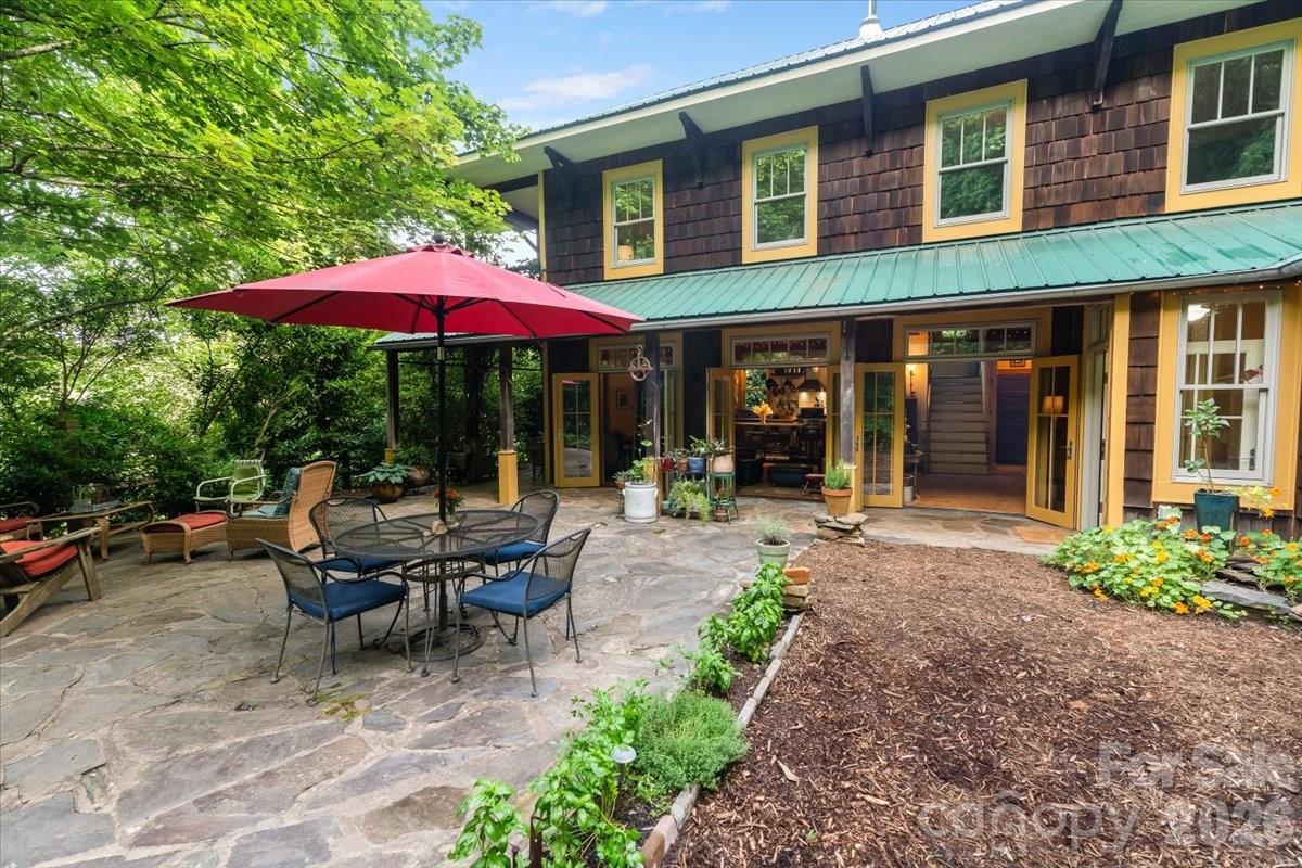 128 Barnet Mountain Drive — Marshall