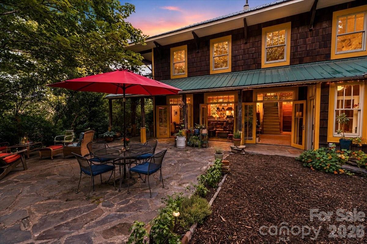 128 Barnet Mountain Drive — Marshall