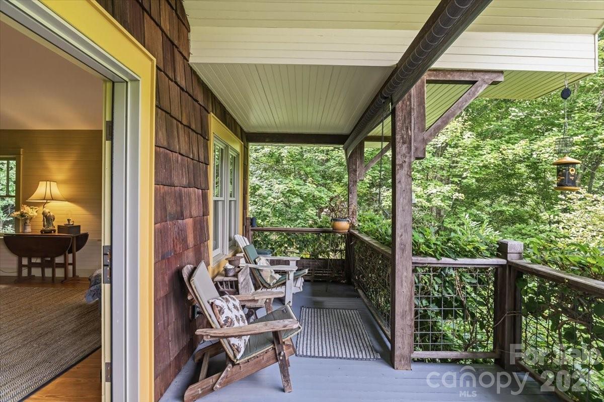 128 Barnet Mountain Drive — Marshall