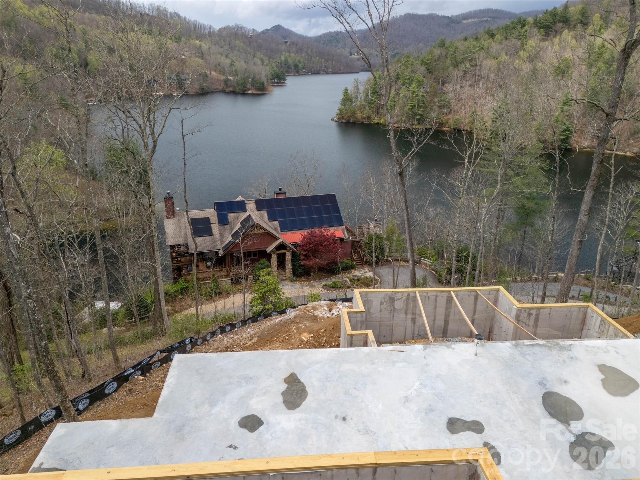 670 Southshore Drive — Tuckasegee