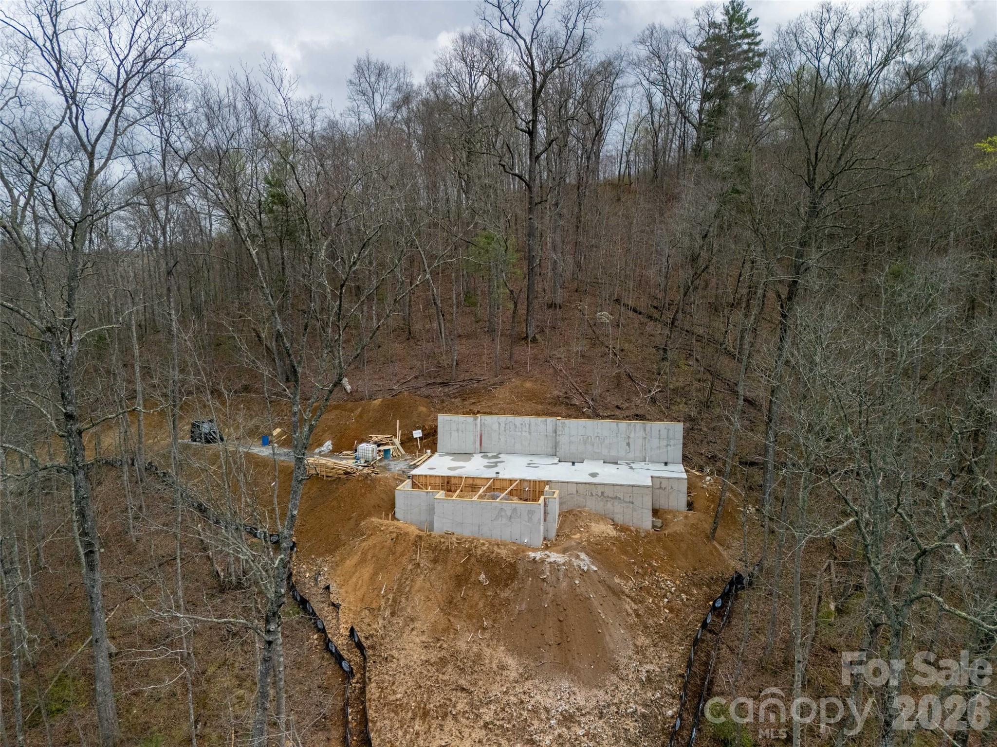 670 Southshore Drive — Tuckasegee