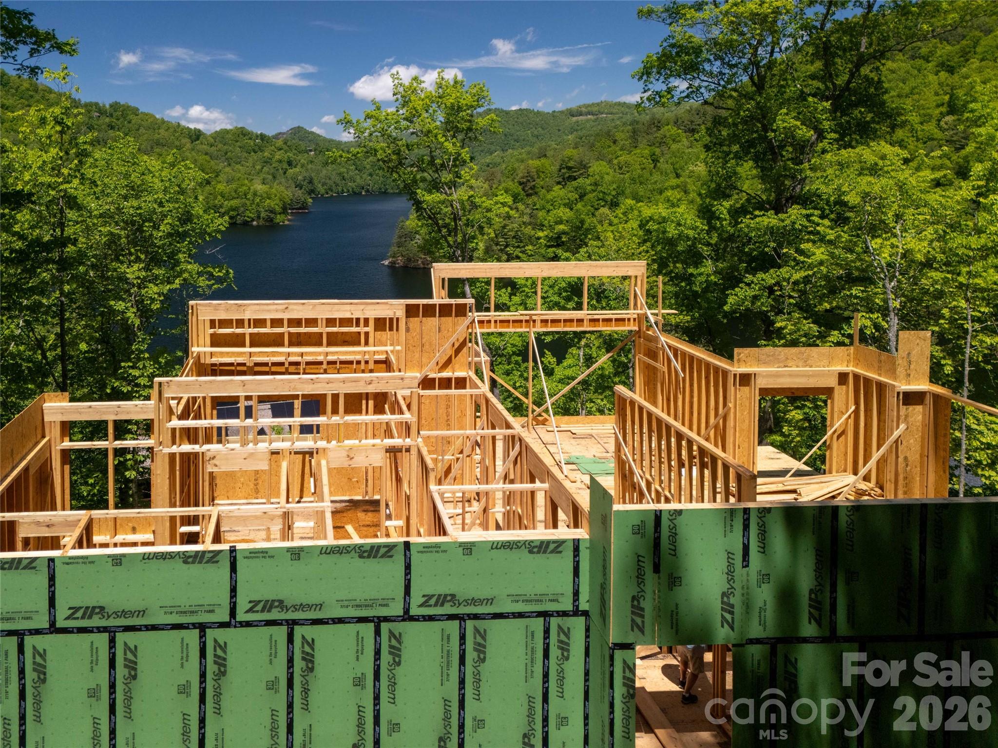 670 Southshore Drive — Tuckasegee
