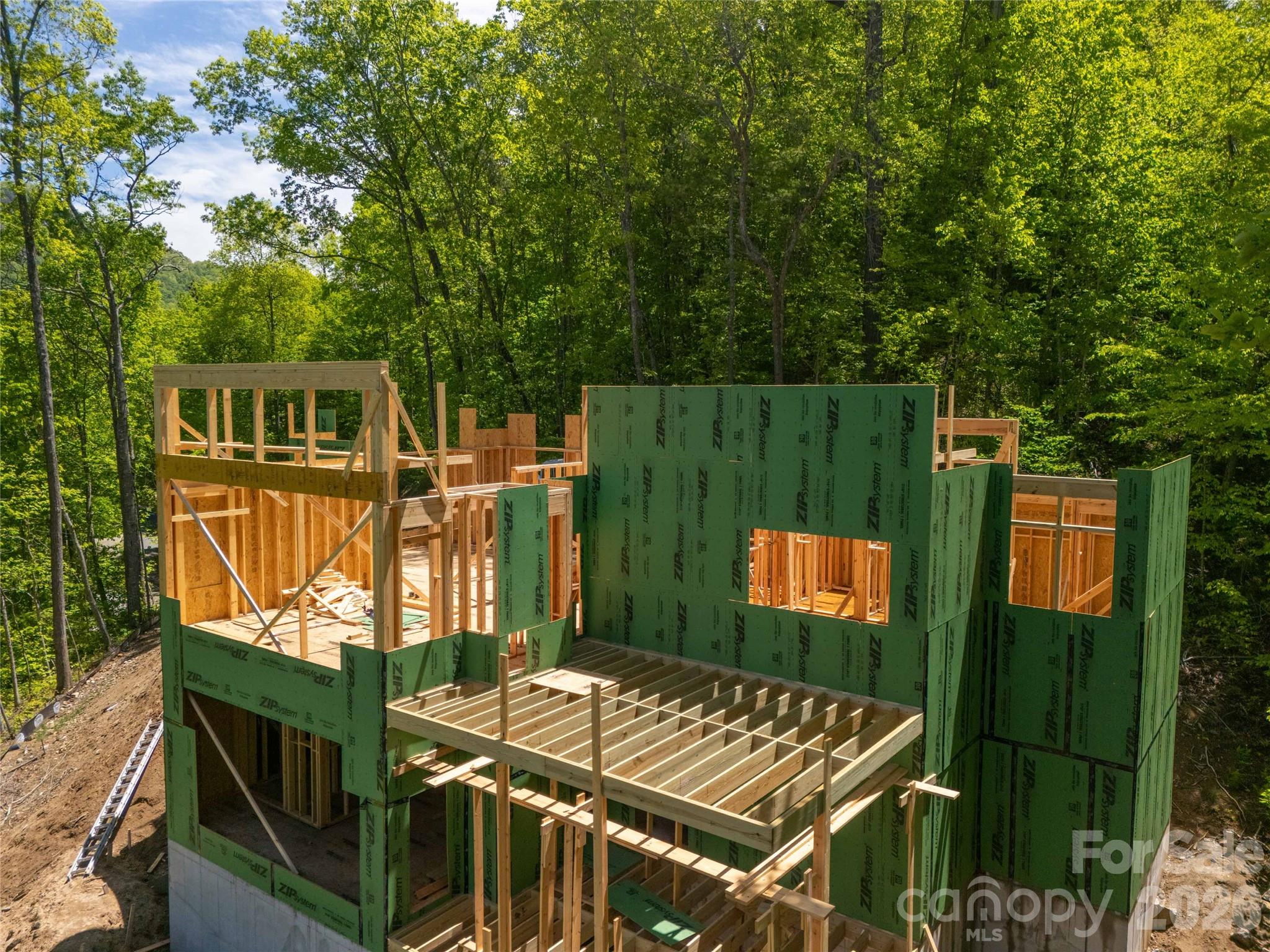 670 Southshore Drive — Tuckasegee