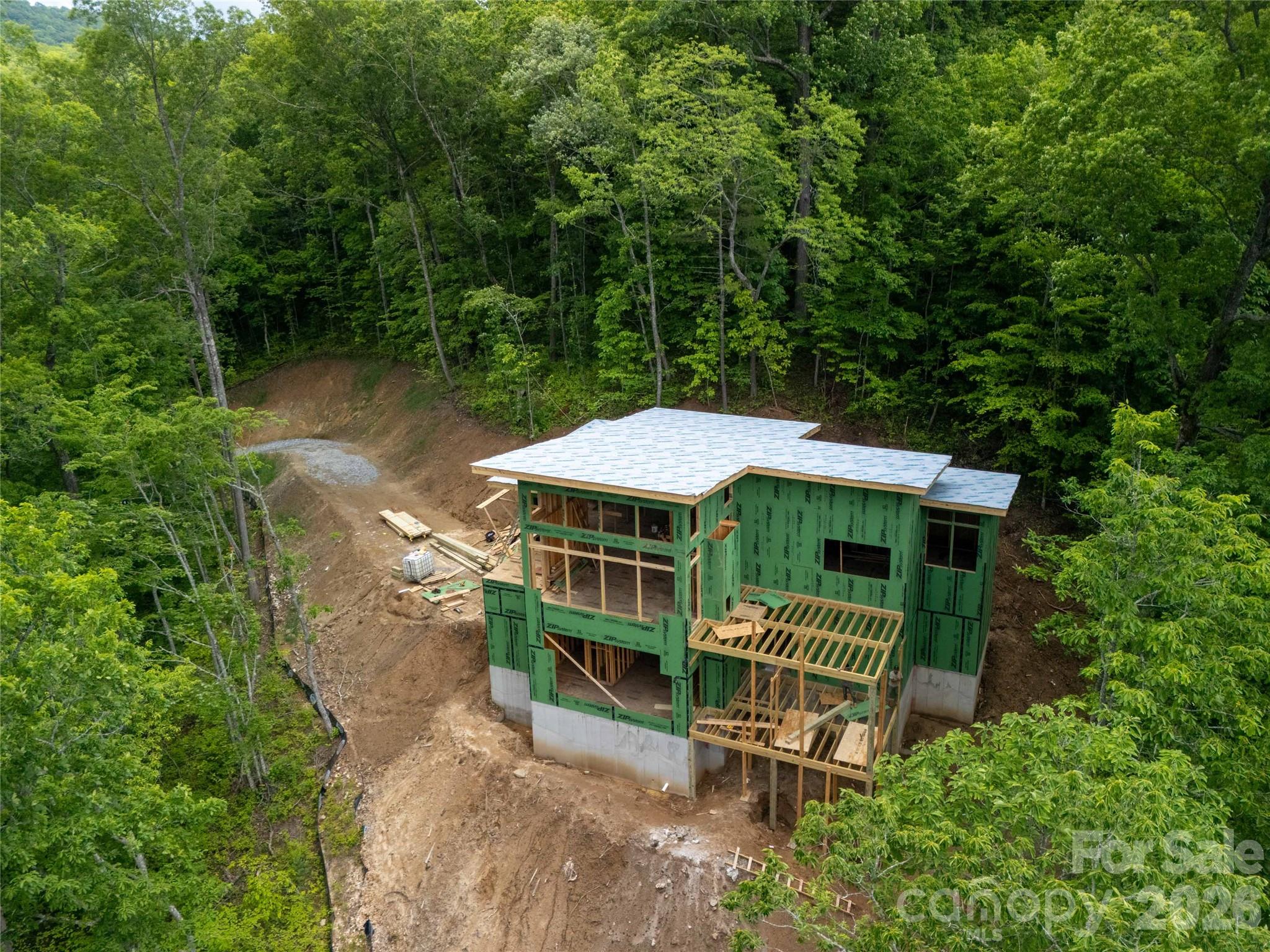 670 Southshore Drive — Tuckasegee