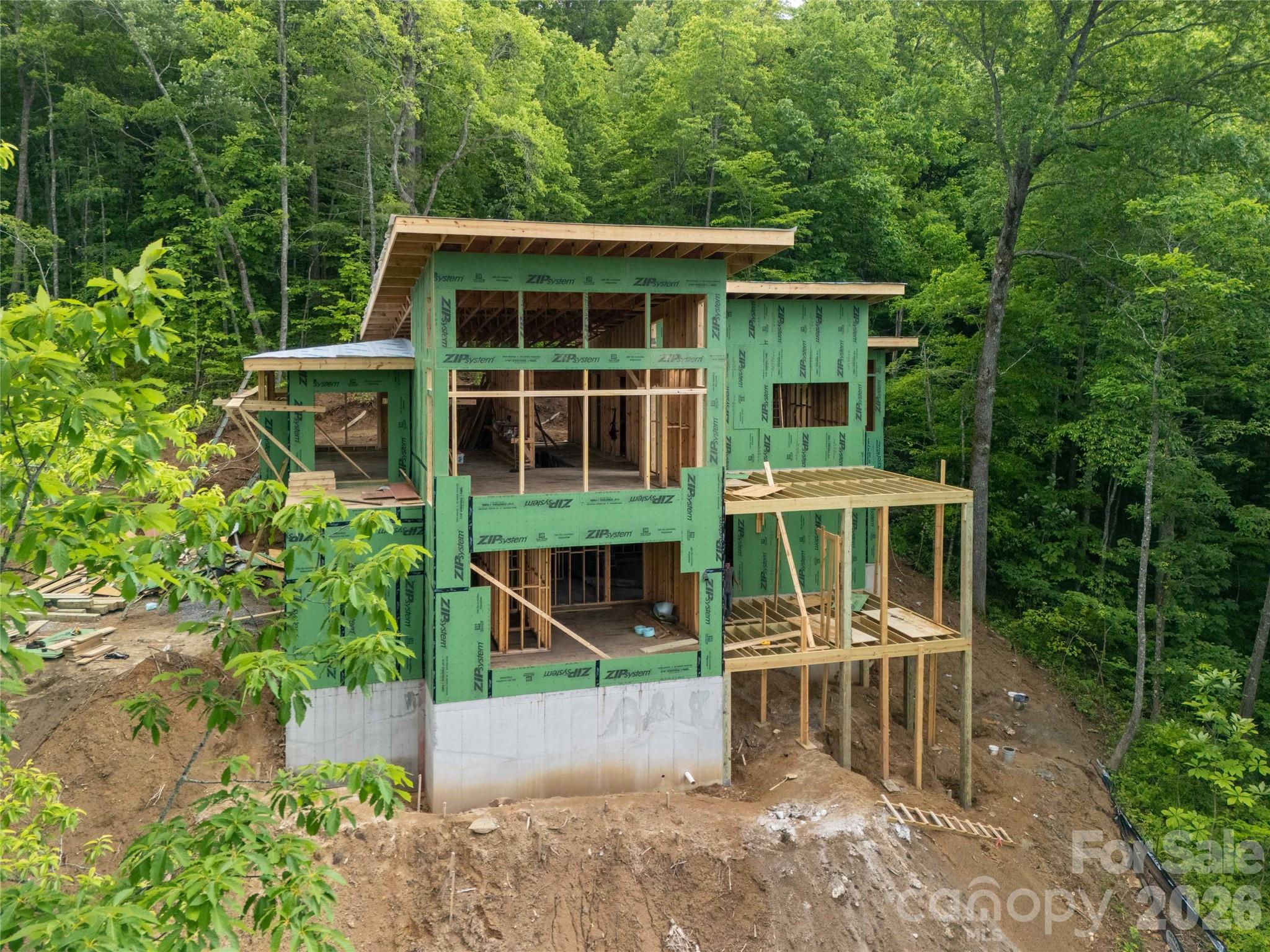 670 Southshore Drive — Tuckasegee