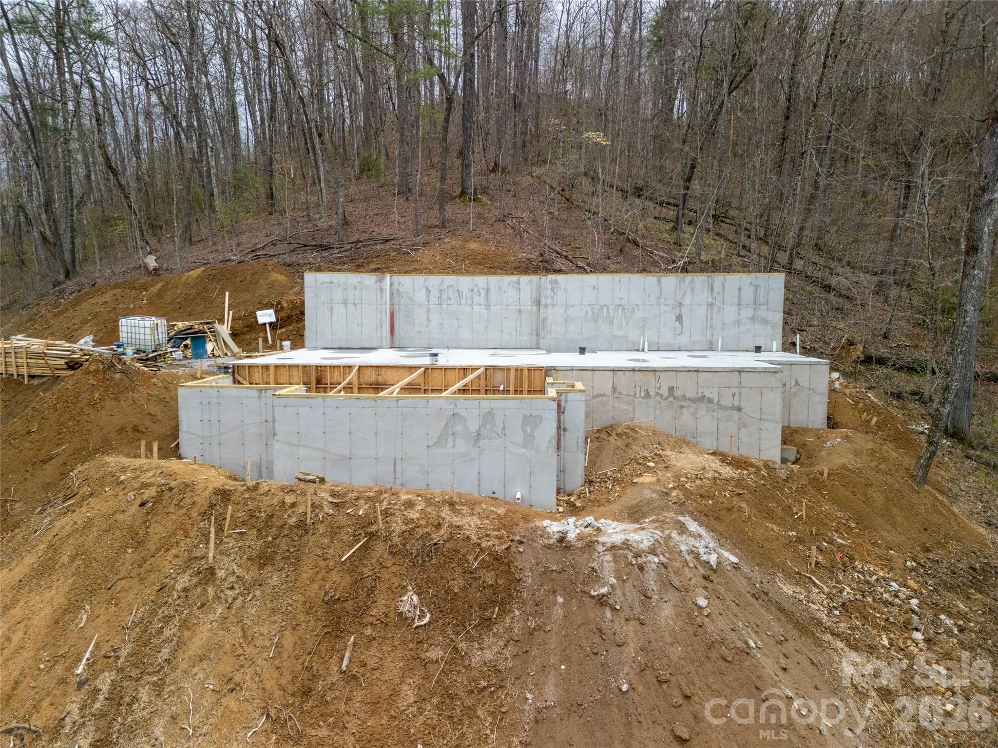 670 Southshore Drive — Tuckasegee