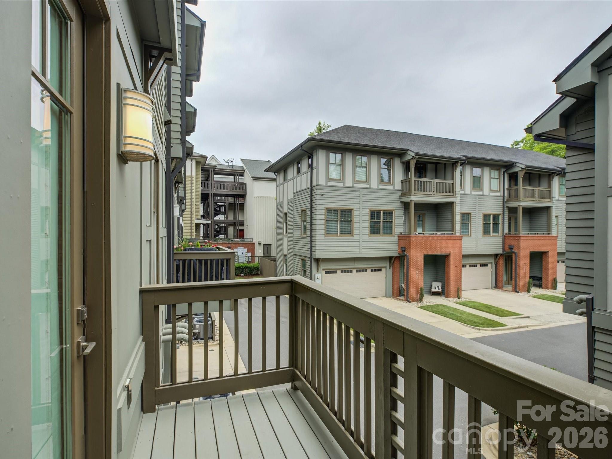 335 E Tremont Avenue — Charlotte