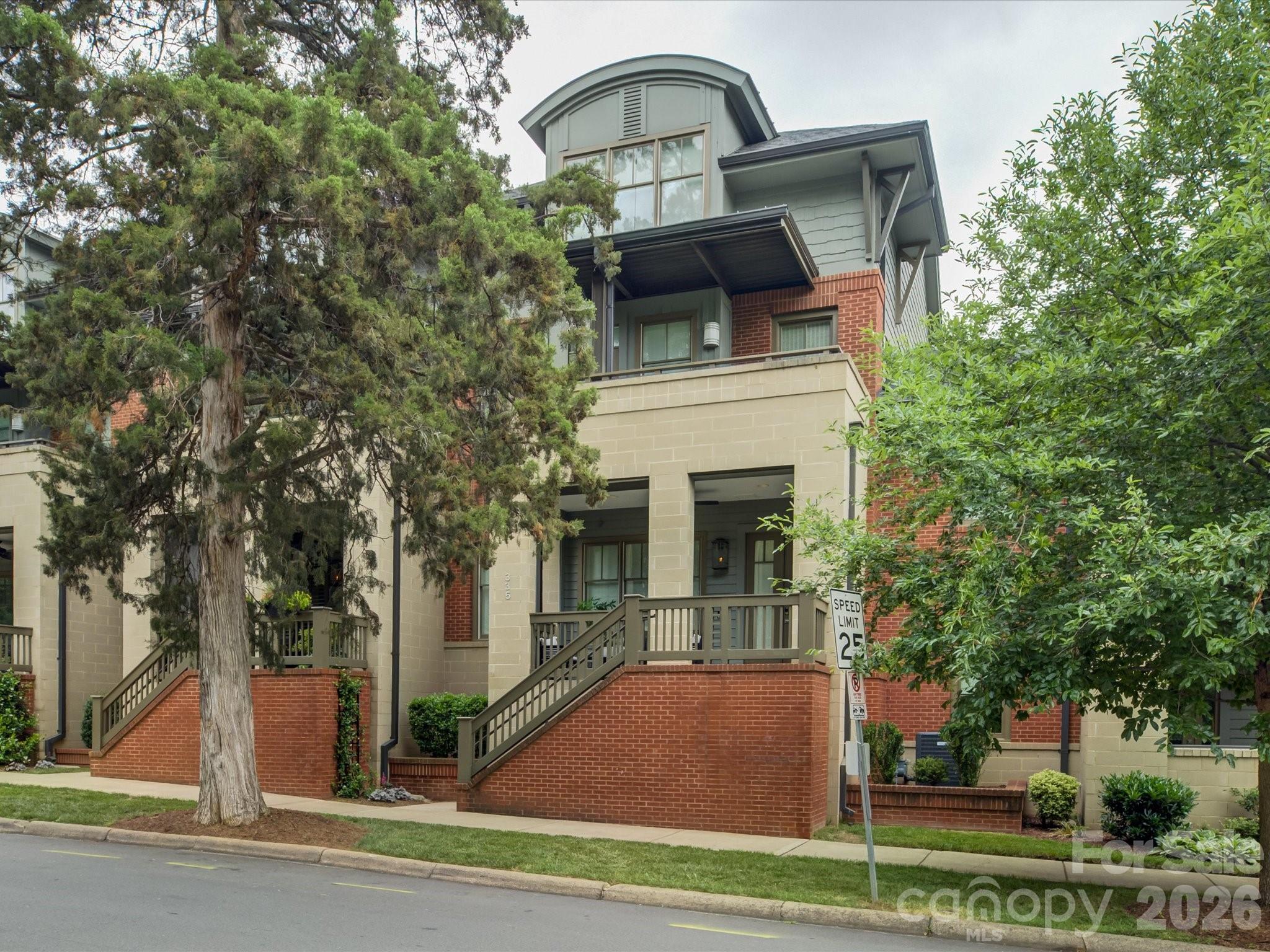 335 E Tremont Avenue — Charlotte