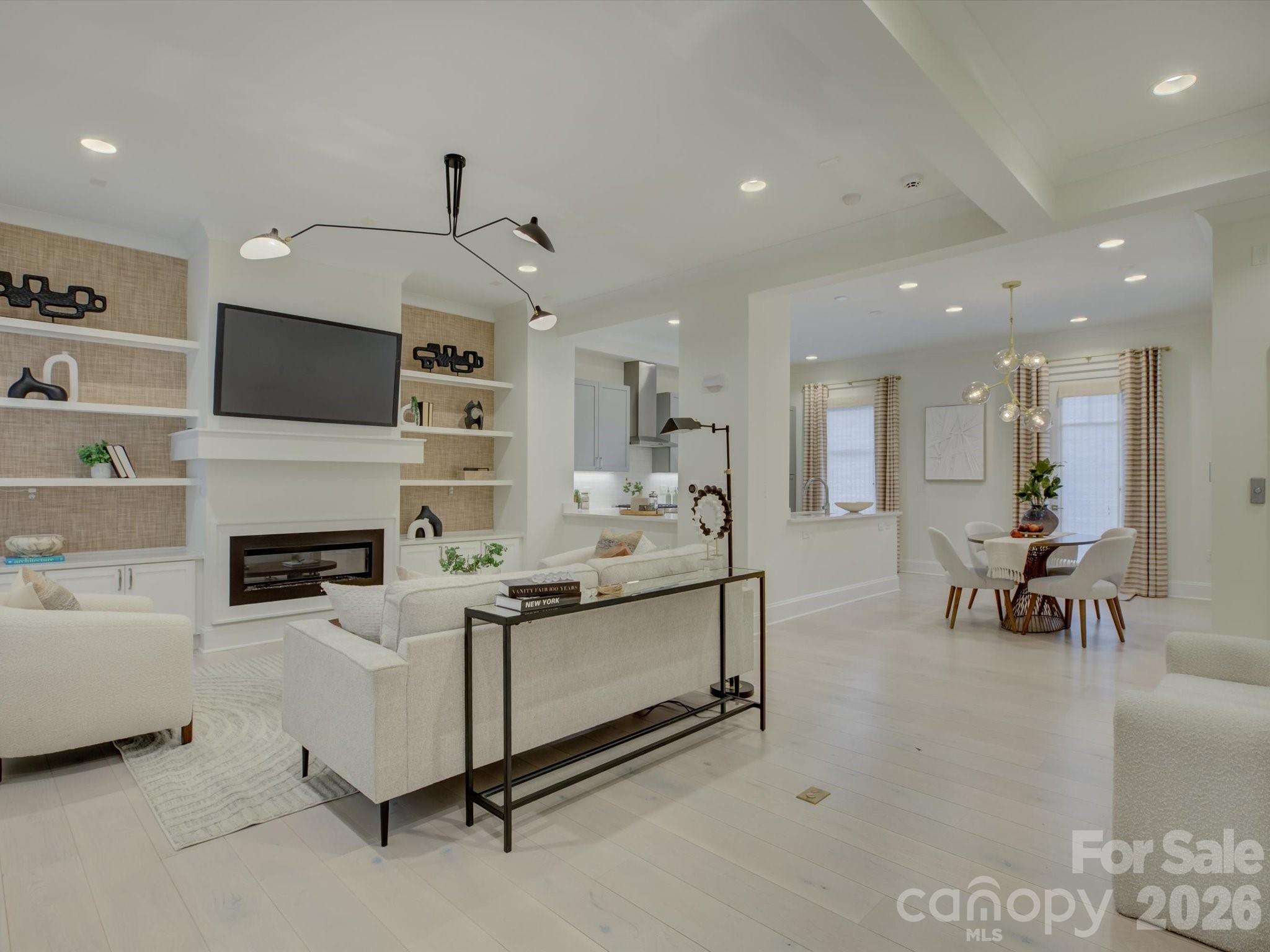 335 E Tremont Avenue — Charlotte