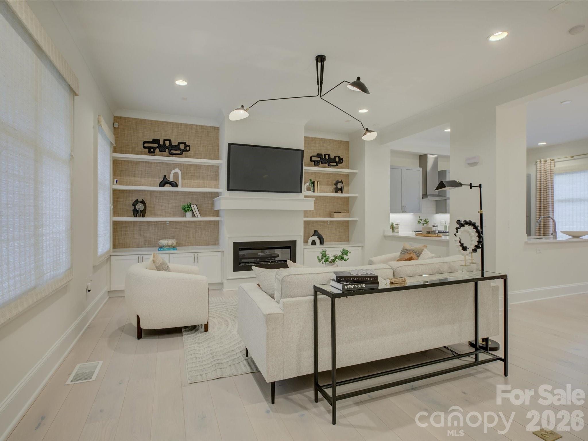 335 E Tremont Avenue — Charlotte