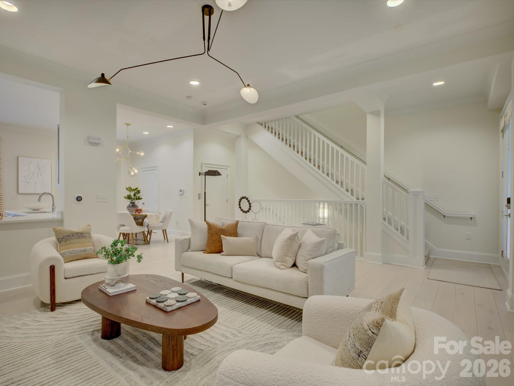 335 E Tremont Avenue — Charlotte